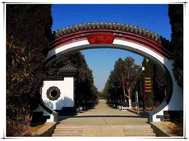 閻良漢皇樹葬墓園價(jià)格解析：每平米的成本與價(jià)值