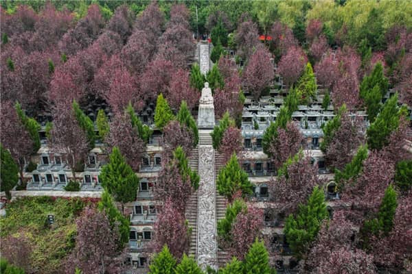 西安壽陽山墓園的經營理念和企業(yè)精神是什么，對其發(fā)展有何影響？