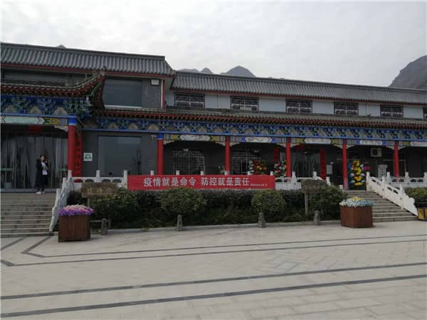 西安九龍山和鳳棲北公墓哪個(gè)好，悼念逝去的親人