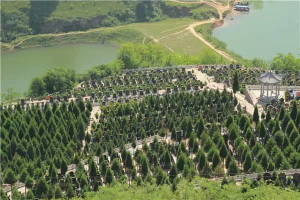 西安高橋墓園分區(qū)圖，以時(shí)光為友