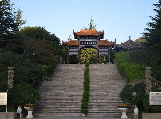 西安高橋墓園掃墓預(yù)約電話，墓地購(gòu)買全指南